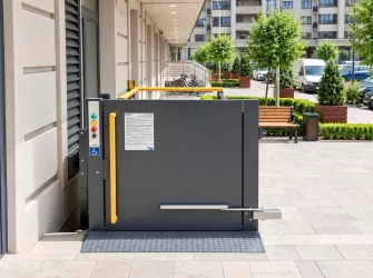 Вертикальная подъемная платформа для ММГН Veara EasyLift 1,2 м. цвет RAL 8017